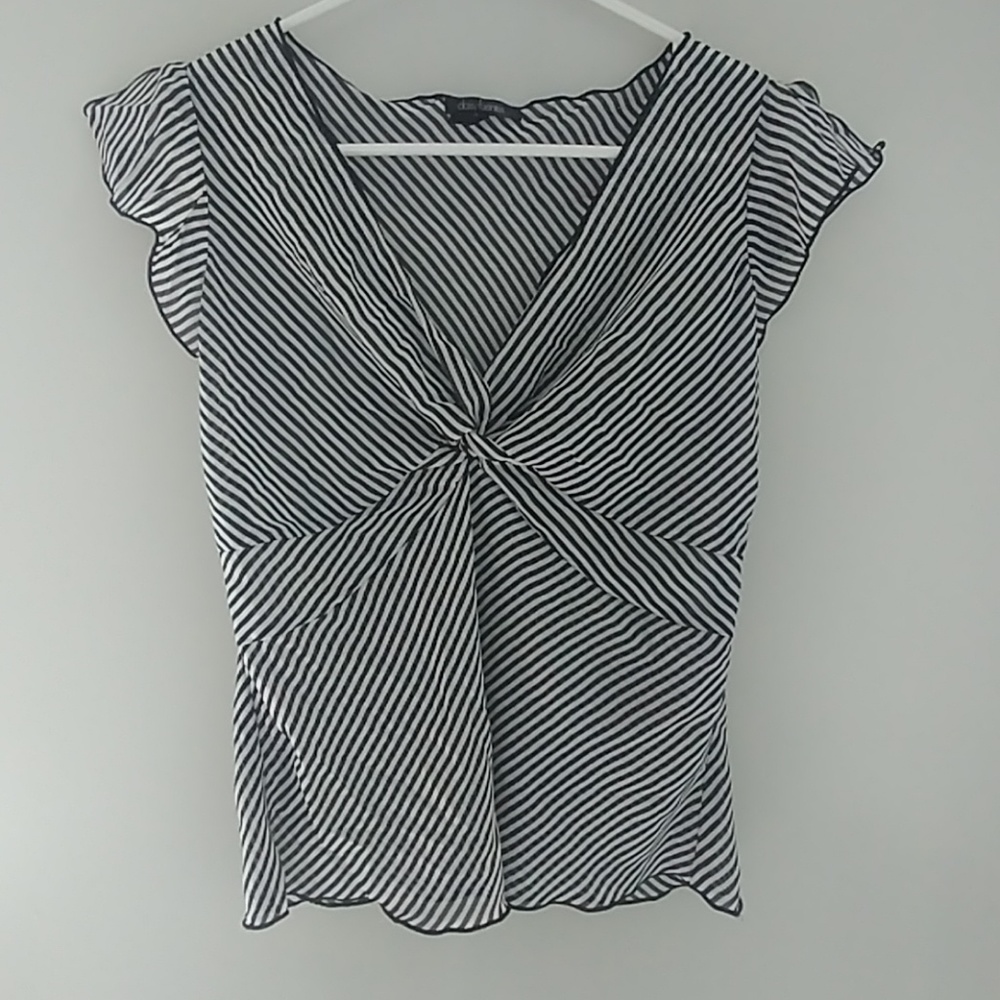 🎀3 for $15🎀Sheer Black/White Top